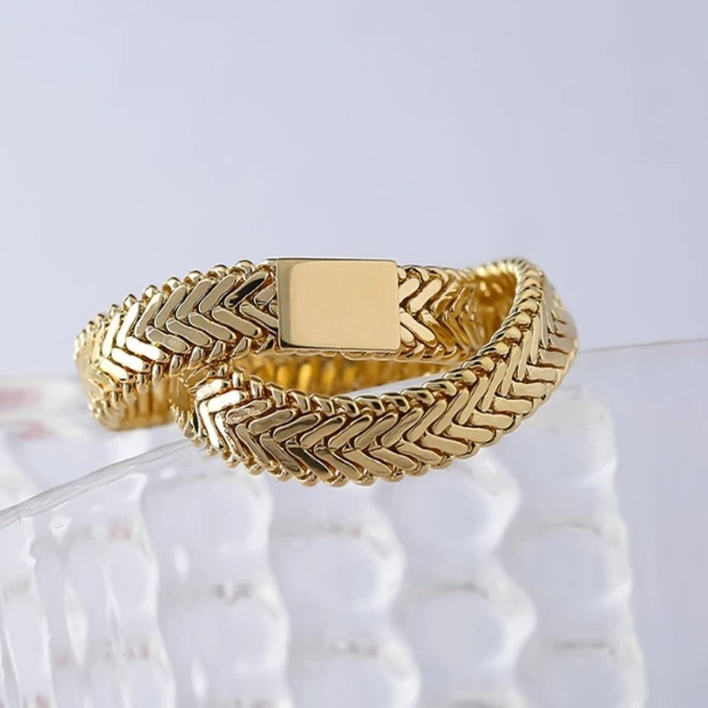 NEW 18K Gold Plated Flat Cross Chain Layer Ring - Picture 2 of 5